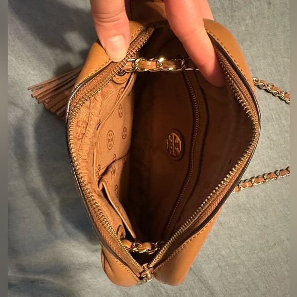 Tory Burch Crossbody Chain Purse - Picture 5 of 5